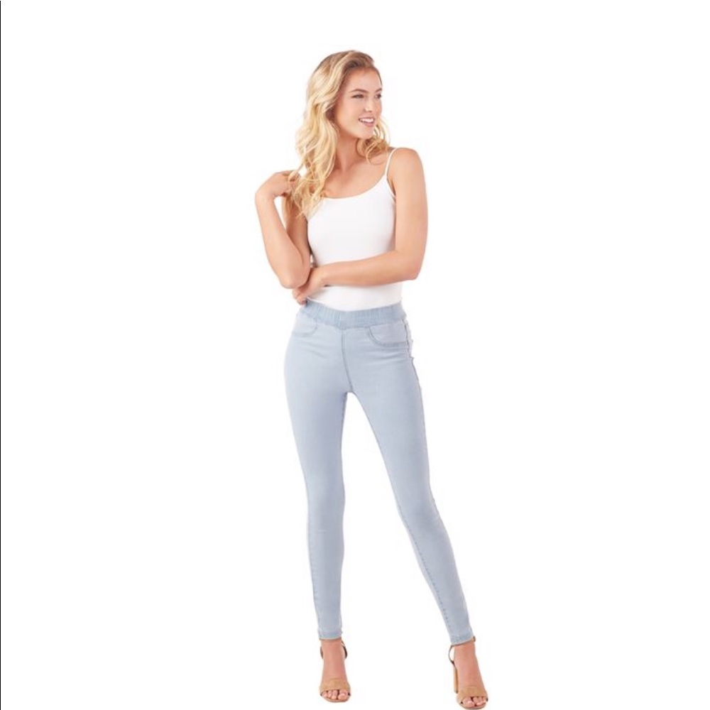 Mud Pie Denim Jeggins in light blue NWT
